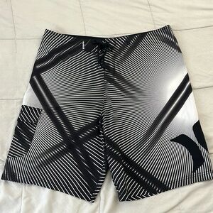 HURLEY Men’s Swim Trunks, Board shorts, Size 38